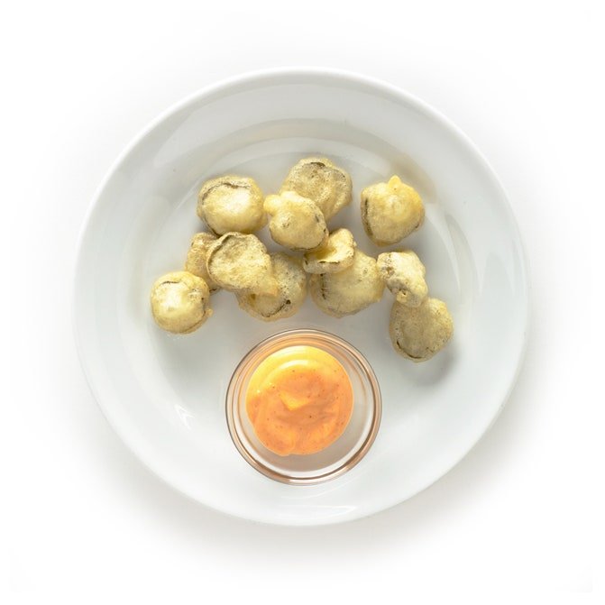 Fried Pickles with Spicy Mayo